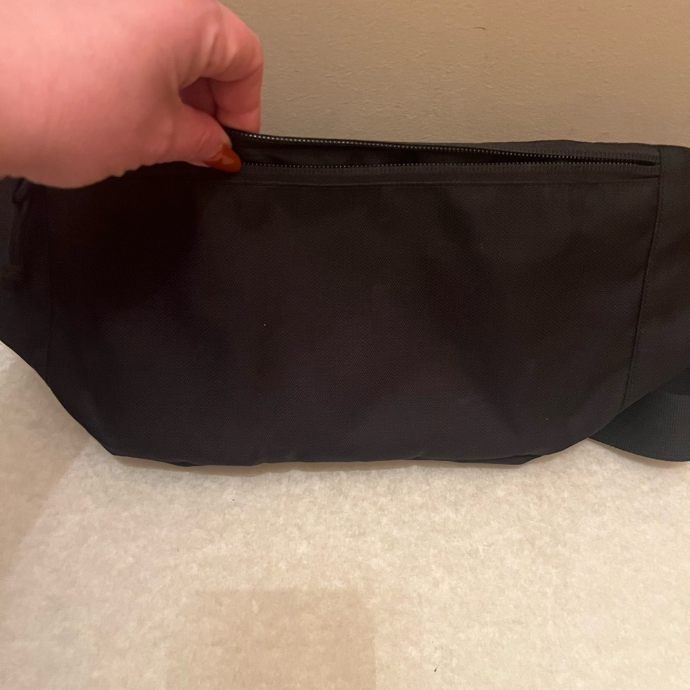 Carhartt Black Belt Bag - Picture 6 of 8